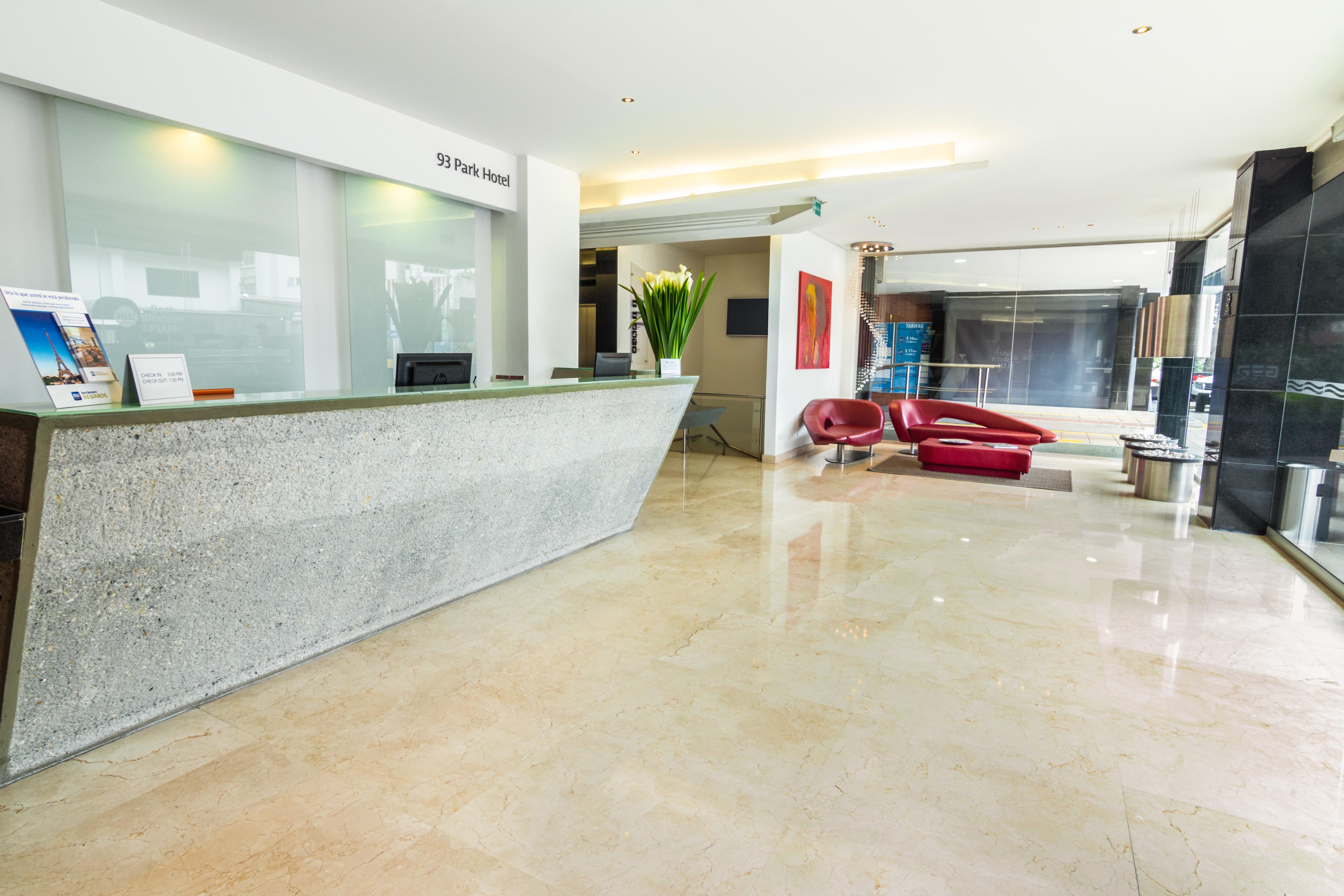 Best Western Plus 93 Park Hotel Bogotá Exteriér fotografie Reception
