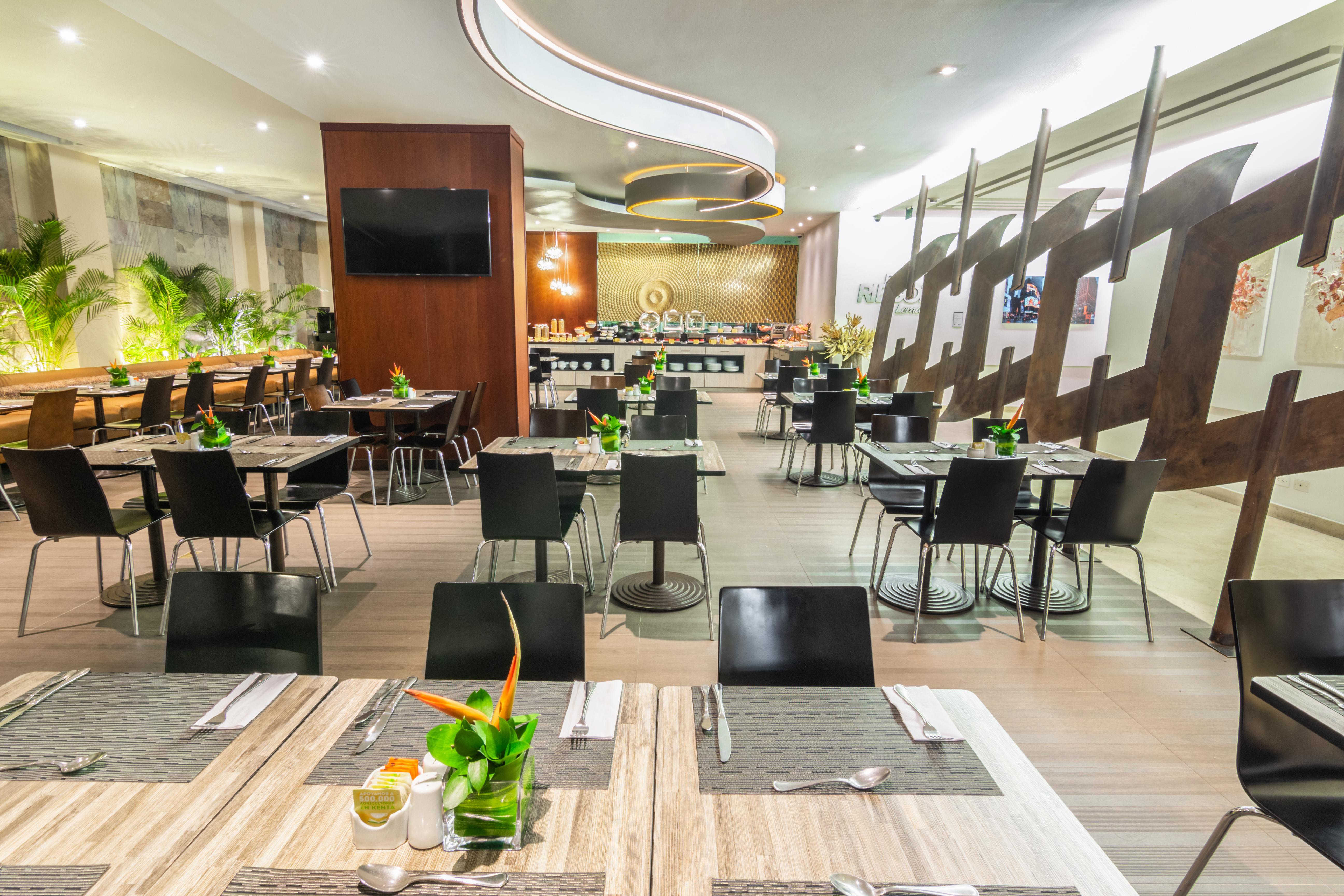 Best Western Plus 93 Park Hotel Bogotá Exteriér fotografie The lounge at Kuala Lumpur International Airport