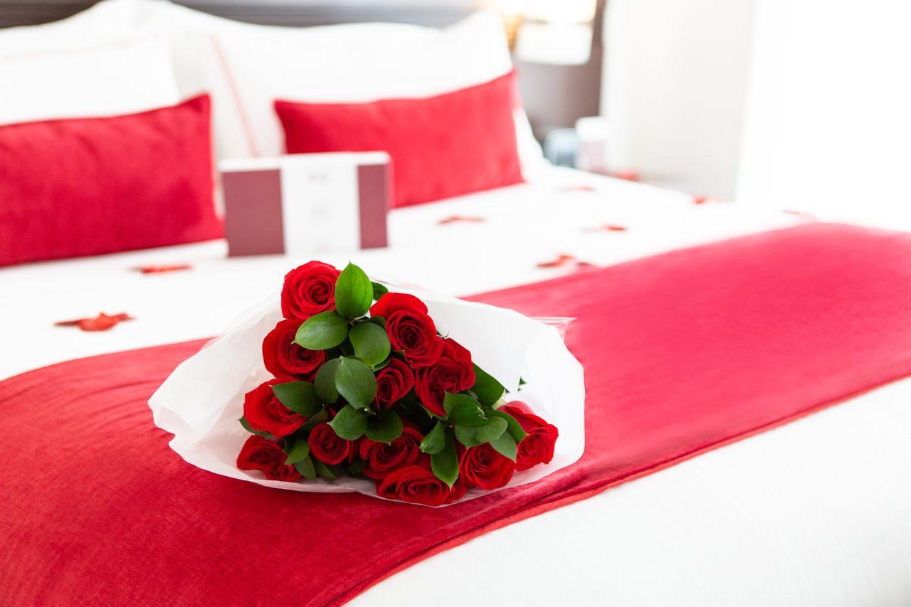Best Western Plus 93 Park Hotel Bogotá Exteriér fotografie A bouquet of red roses